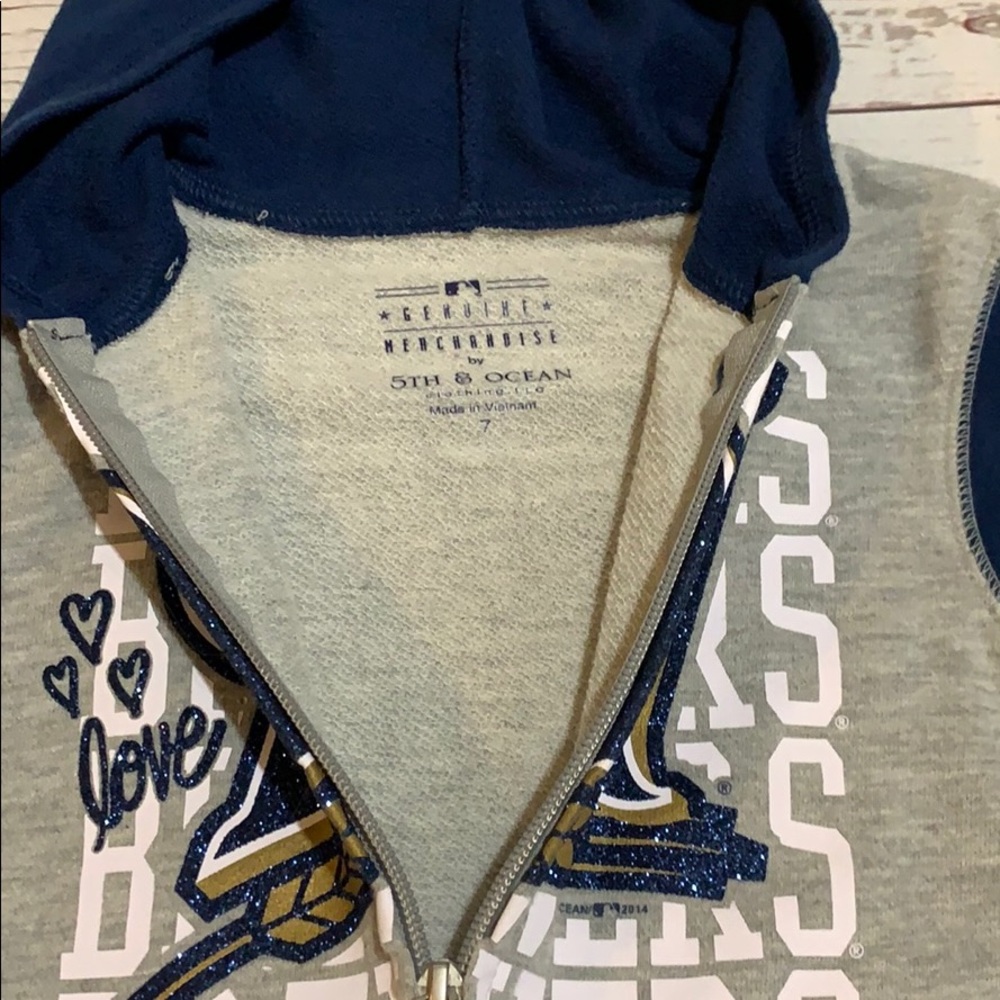 Girls Milwaukee Brewer sweatshirt size 7 - Picture 3 of 4